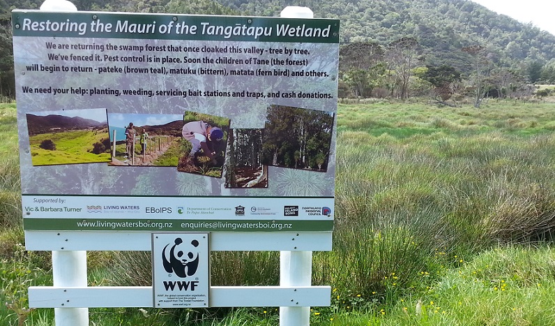 Tangatapu sign WWF red